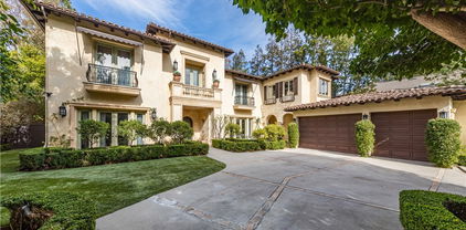 12094 Summit Circle, Beverly Hills