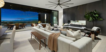 2085 Desert Flower Court, Palm Springs