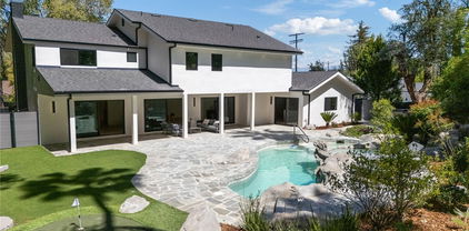 19532 Wells Drive, Tarzana