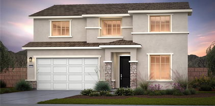 4784 Goldfinch Street, Hemet