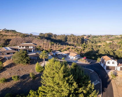 44310 Via Barranca, Temecula