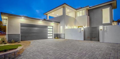 5380 Los Robles Drive, Carlsbad