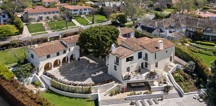 211 S Muirfield Road, Los Angeles