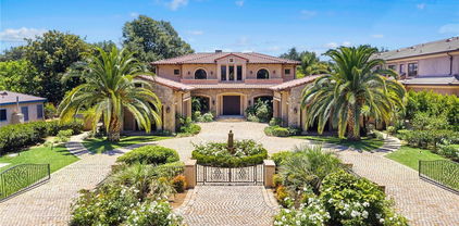 330 W Le Roy Avenue, Arcadia