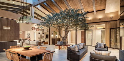 6005 La Jolla Scenic Dr S, La Jolla