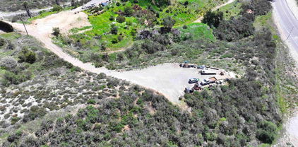 Palos Verdes Drive, Escondido
