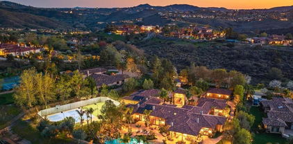 18655 Old Coach Dr, Poway