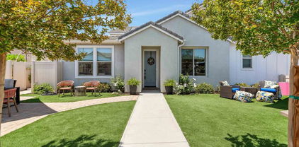 2051 Julie Dawn Place, Escondido