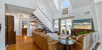 374 Orange Avenue Unit F, Coronado