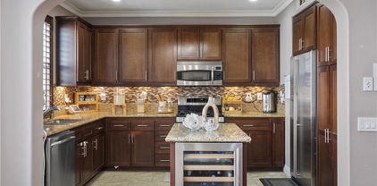 4429 Owens Street Unit 105, Corona