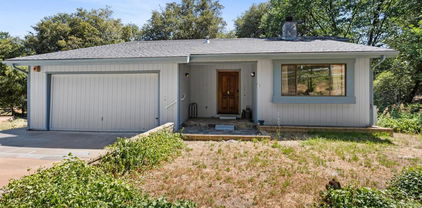 5041 Pine Ridge Avenue, Julian