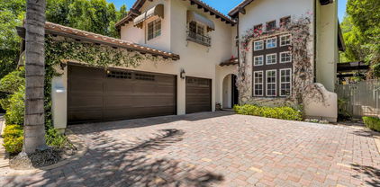 5329 Shirley Avenue, Tarzana