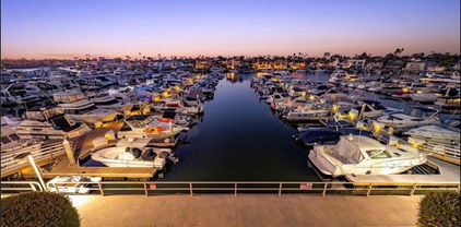 4165 Warner Avenue Unit 202, Huntington Beach
