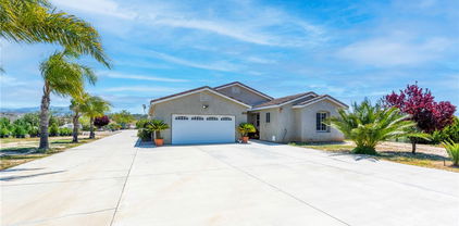 39600 Calle Gayube, Hemet