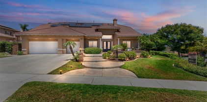 1083 La Vaughn Circle, Corona