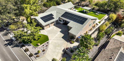 17351 Saint Andrews Dr, Poway
