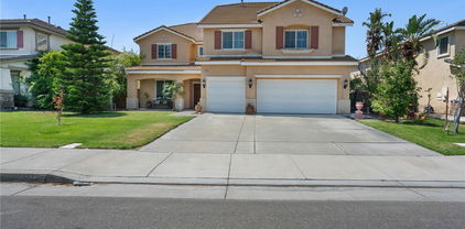 13726 Kiwi Avenue, Eastvale