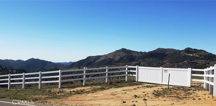44 El Calamar Road, Temecula
