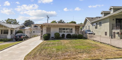 1067 E Magnolia Boulevard, Burbank
