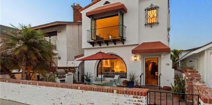 1305 E Balboa Boulevard, Newport Beach