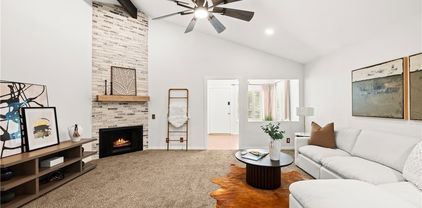 27131 La Fuente, Mission Viejo