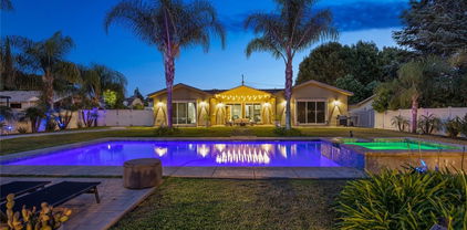 8817 Encino Avenue, Sherwood Forest