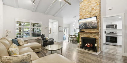 2352 Altisma Way Unit 13, Carlsbad
