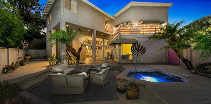 10164 Vivera Dr, La Mesa