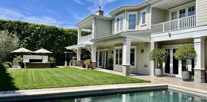 456 N Bowling Green Way, Los Angeles