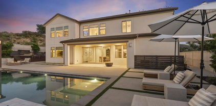 2984 Hayloft Pl, Escondido
