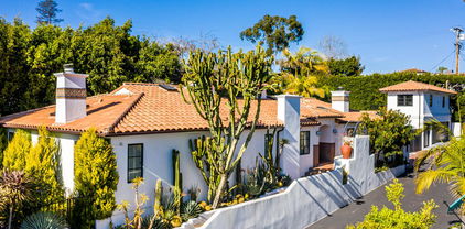 162 N Carmelina Avenue, Los Angeles