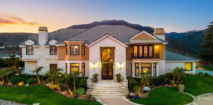 5810 Zumirez Drive, Malibu