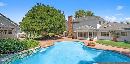 4751 Westchester Drive, Woodland Hills