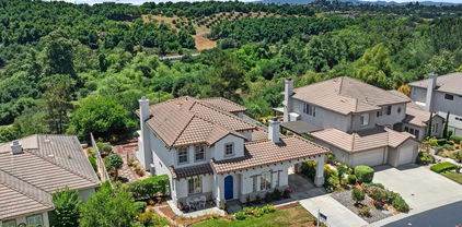 769 Inverlochy Drive, Fallbrook