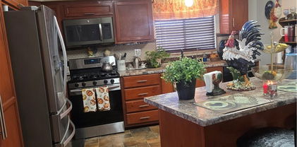 2205 W Acacia Avenue Unit 142, Hemet