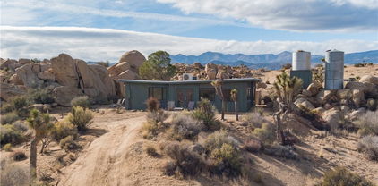 53577 Pipes Canyon Road, Pioneertown
