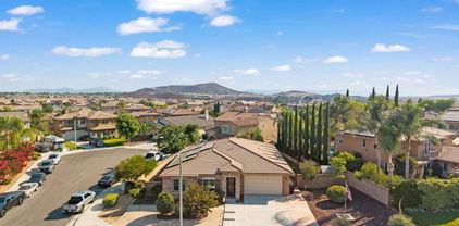 31557 Whitecrown Drive, Murrieta