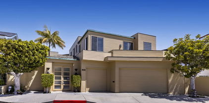 812 W Bay Avenue, Newport Beach