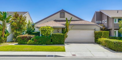 28052 Singleleaf, Mission Viejo