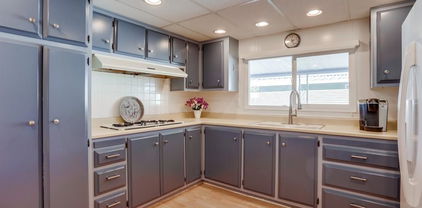 276 N El Camino Real Unit 14, Oceanside