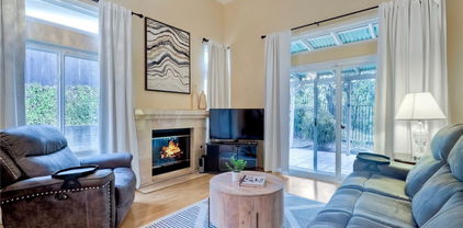 10717 Matinal Circle, San Diego