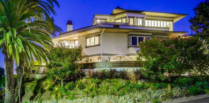 7651 Country Club Drive, La Jolla
