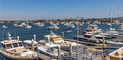 812 W Bay Ave, Newport Beach