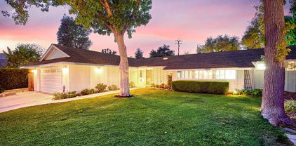 26007 Philrich Circle, Calabasas