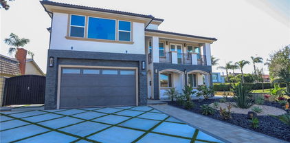 21861 Vacation Ln Lane, Huntington Beach