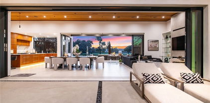 6691 Country Circle, Huntington Beach