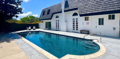 9431 W Lilac Rd, Escondido