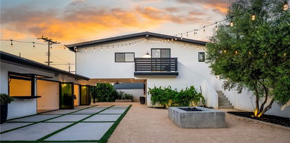 3000 Country Club Drive, Costa Mesa