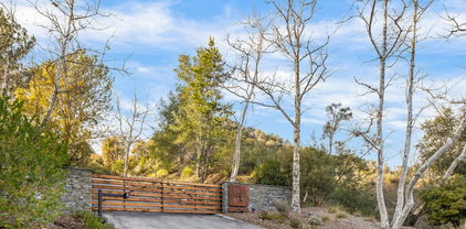 715 Crater Camp Drive, Calabasas