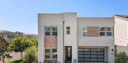 101 Mulberry Drive, Lake Forest